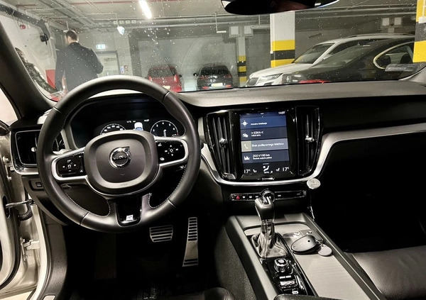 Volvo S60 cena 145000 przebieg: 77000, rok produkcji 2019 z Warszawa małe 277